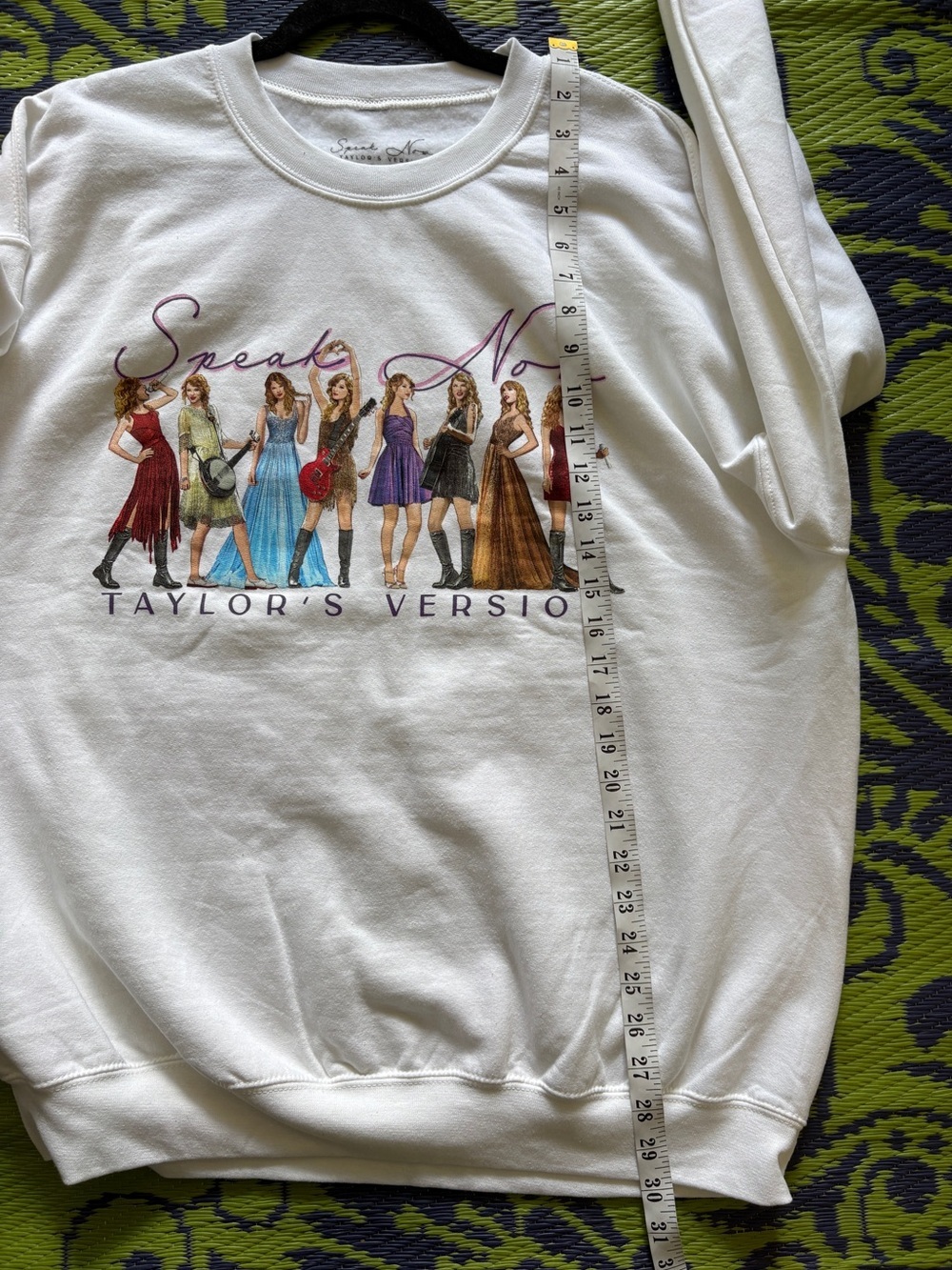 Taylor Swift Speak Now Taylor’s Version Sweatshirt XL White Crewneck Long Sleeve - Picture 10 of 10
